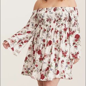 IVORY FLORAL OFF SHOULDER SMOCK DRESS torrid nwot